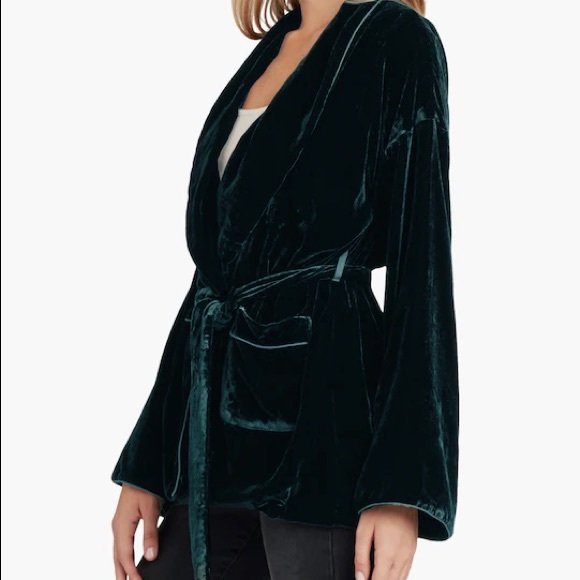 JOE’S JEANS Talon Velvet Belted Lounge Jacket - Picture 2 of 10